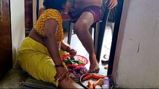 Desi Indian Sexy Woman Suks Dick And Cum In Mouth Video