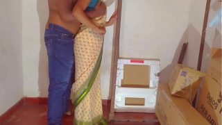 hard fucking with desi maid in store room Video