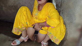 Indian Telugu Bhabhi Standing Style Ass Fucking With Dever In Outdoor Video